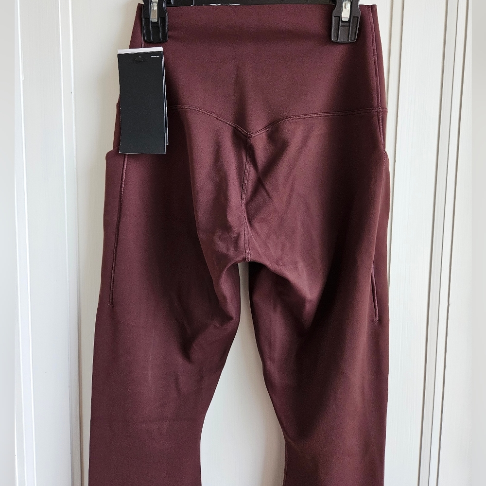 Nike Universa Women's Medium-Support High-Waisted 7/8 Leggings with Pockets - Picture 10 of 12